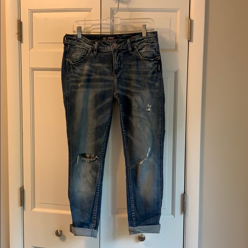 Silver Jeans Distressed capris
